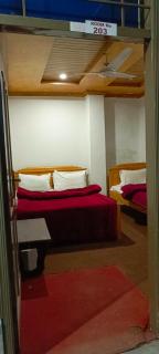 Ruby Hotel And Guest House - 3