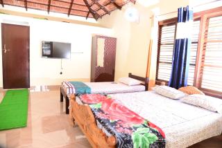 BlueMoon Homestay - Near to Falls and View Points, Home Food & Estate - 5