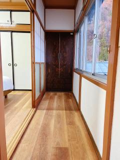 信玄小屋一号 駅5分の好立地 リノベ済古民家 駐車場付 最大7名宿泊可能 - 2