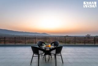 Whispering Trails by VEO, StayVista - 5BHK Mountain-View Villa with Garden - 8