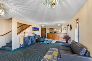 Econo Lodge Longmont East - 9