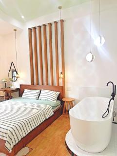 Apt MyKheBeach I HanMarket I Bathtub I Kitchen I Washer & Dryer - 5