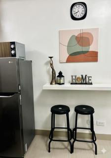 Cozy 1BR Condo Fully-furnished Resort Wi-Fi NetFlix - Manille - 4