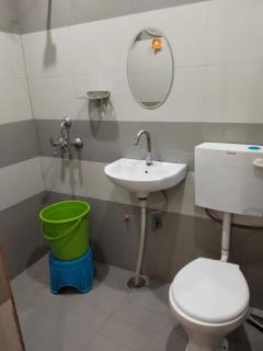 Butterflyi - near Kashi Vishwanath temple - Booking will be confirmed after advance only - 3