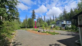 Olympic Gateway RV Site -- Private, easy US-101 access, creekside trail with lake access - 1
