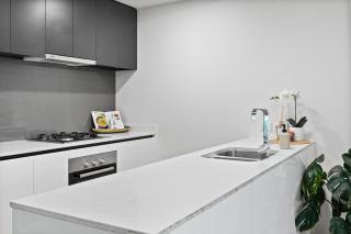 Prime City Retreat Kingbed at Cultural Centre Precinct - 9