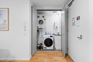 Prime City Retreat Kingbed at Cultural Centre Precinct - 1