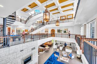 The Modern Castle Canal View Access Rooftop Living Greenhouse VlLLAS - 8