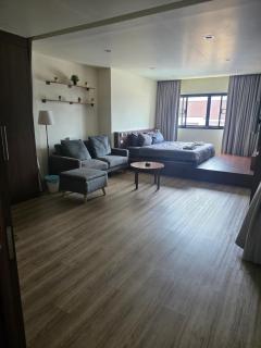 Thaiger House Studios - 0