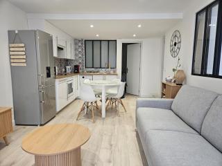 Saint-Martin, centre-ville, parking, terrasse - 7