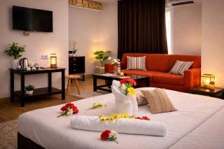 phoenix Pyramids- roof top - 4