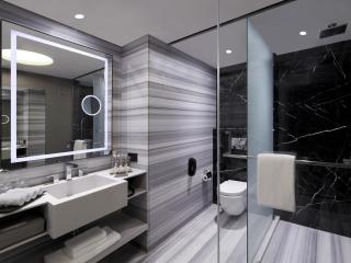 Novotel Chennai Chamiers Road - 8