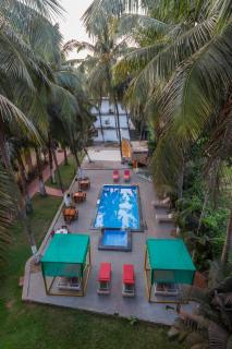 Bay Breeze Hotels and Resorts - 3