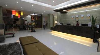 District 21 Hotel - 8