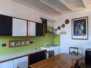 The Rooster House A Study in Green - 7