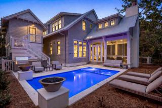 LouLou and Studs Beachhouse - 0