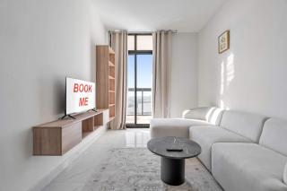 Free housekeeping visits during your stay - StayShort - Comfortable 1 Bed in Jebel Ali Sleeps 2 with Balcony - 4