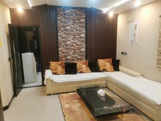 Divine luxury guest house - 1