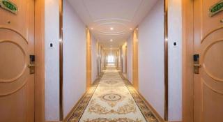 Vienna Hotel Chengdu Chunxi Road Lijiatuo Metro Station - 2