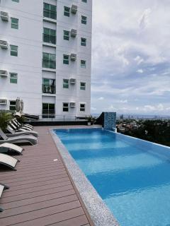 JIGZ 1405 Le Menda Residences - 6
