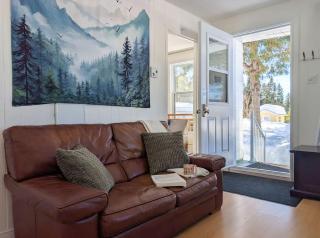 WOW Chalet Boho - Charlevoix Spa Firepit and BBQ - 7