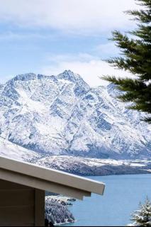 Lake & Mountain Views, cozy 2BR Home - 5