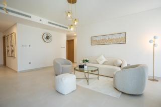 Chic 3BR-M Haven - Elegant Family Retreat - 3