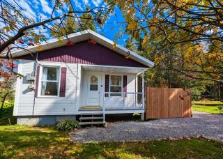 Cozy and Welcoming Chalet with Spa - 0