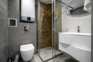 Stylish 2BR w/ Free Parking near Lokomotiv Stadium - 7