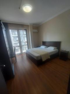 Apartment on Parnavaz Mepe 2 Bedroom with Bathrooms - Batumi - 3