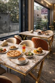 Hotel Suites Near Delhi International Airport - 9