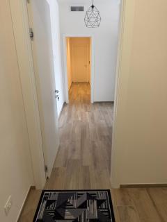 Vale House - 7