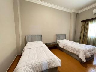 Amazing 2 Bedrooms Apartment in Al Yassmin - Mynt Hospitality - 8