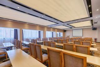 Lavande International Hotel Pazhou Convention & Exhibition Center Eastxiaonan Metro Station Branch - Free Deliver Service to Guangzhou Baiyun International Airport & Free Shuttle Bus to Canton Fair Complex During Canton Fair Period - 1