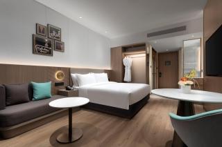 Holiday Inn Shanghai Jing'an - 8