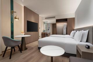 Holiday Inn Shanghai Jing'an - 7