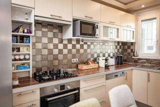 Neat & Comfy Near The Danube - 1