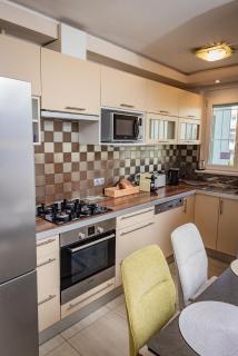 Neat & Comfy Near The Danube - 1