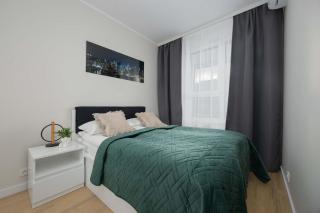 Elegant Apartment Aleje Jerozolimskie Warszawa with Air Conditioning by Noclegi Renters - 9