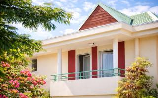 Le Roquefeuil- T4 Duplex 3 chambres-6 p-calme-St-Gilles les bains - 0