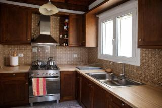 Quiet Two-Level Mountain Villa Dorothy, Polydrosos - 4