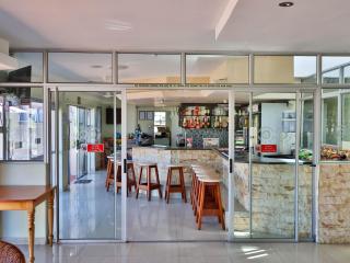 111 Hermanus beach club - 2