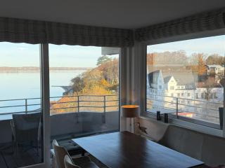 Sea view two-room apartment in hotel complex - 6