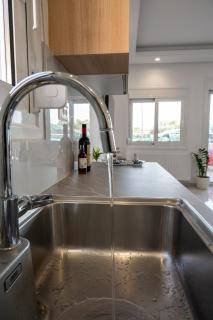 Stella's House Near the Sea in Tavronitis - 3