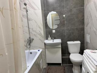 Aпартаменты напротив спорткомплекса Almaty Arena 87-66 - 1