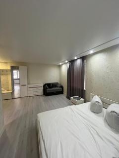 Проспект Шевченка - 8