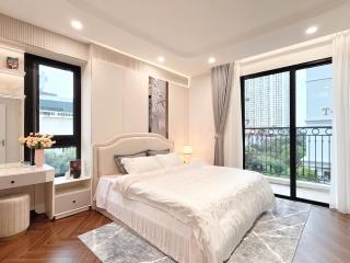 AURA LUXURY STAY - Vinhomes Time city - 8