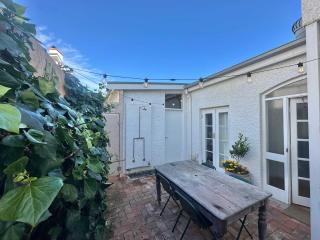 The Coach House Waterfront dog friendly - 5