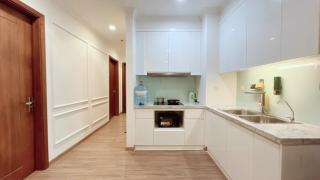 AURA LUXURY STAY - Vinhomes Time city - 2