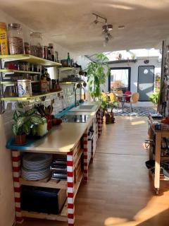 Außergewöhnliches Hausboot inmitten der Natur - 8